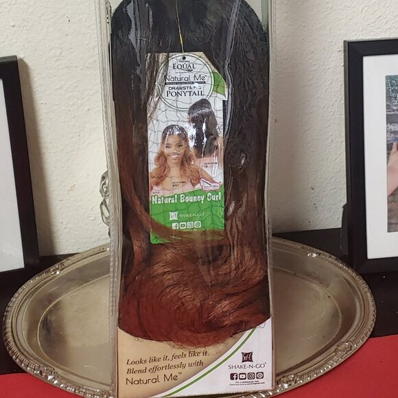 FreeTress Equal Drawstring Ponytail: Natural Bouncy Curls (Color: OT27) - Picture 6 of 6